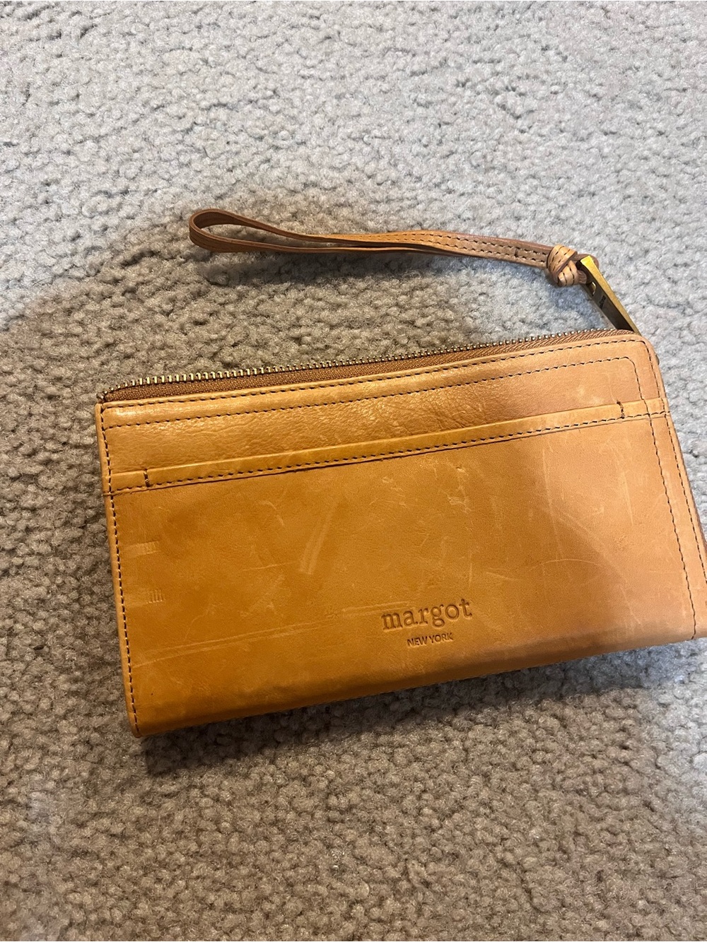 100% leather Margot New York tan brown wristlet zip wallet card holder